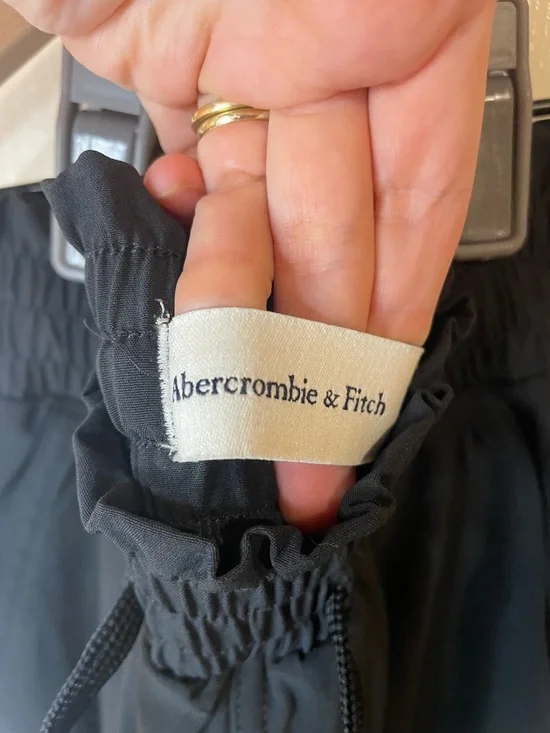Abercrombie & Fitch Performance Joggers in Black XXS Short - Picture 6 of 8